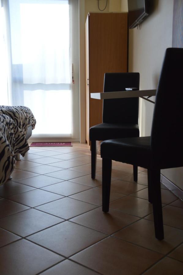 B&B The Protea Zonnebeke Esterno foto